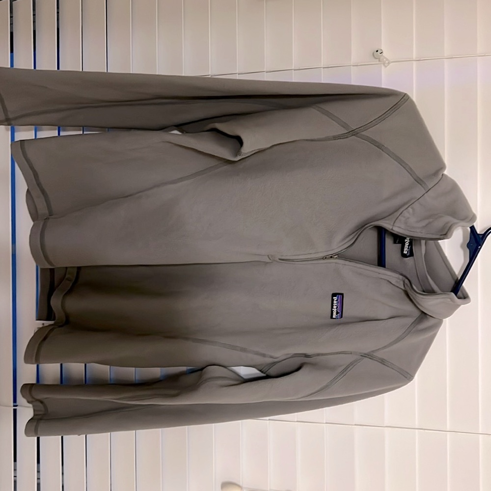 patagonia grey sweater